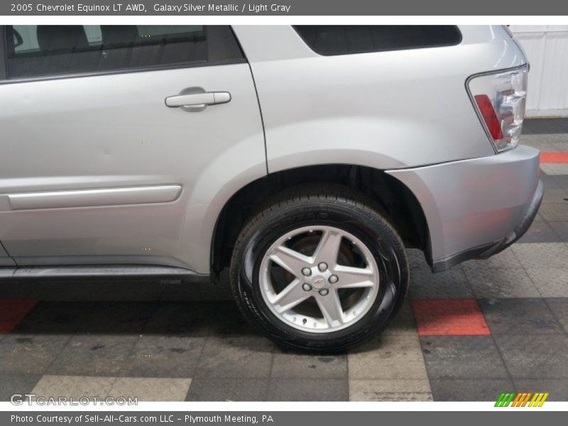 Galaxy Silver Metallic / Light Gray 2005 Chevrolet Equinox LT AWD