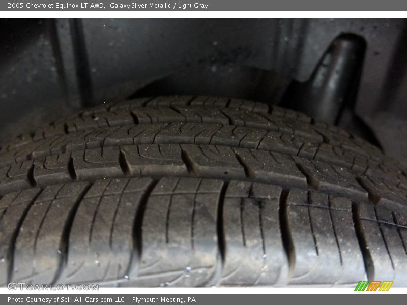 Galaxy Silver Metallic / Light Gray 2005 Chevrolet Equinox LT AWD