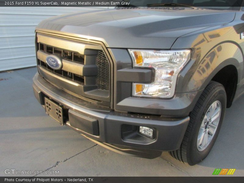 Magnetic Metallic / Medium Earth Gray 2015 Ford F150 XL SuperCab