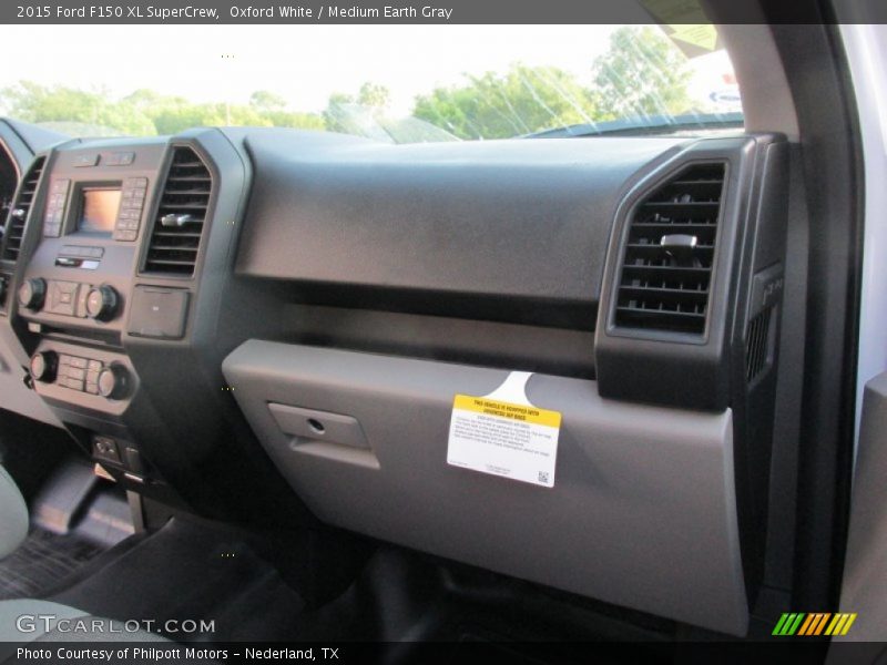 Oxford White / Medium Earth Gray 2015 Ford F150 XL SuperCrew