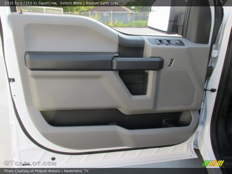 Oxford White / Medium Earth Gray 2015 Ford F150 XL SuperCrew