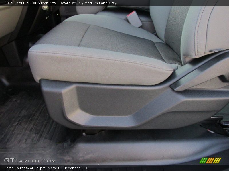 Oxford White / Medium Earth Gray 2015 Ford F150 XL SuperCrew