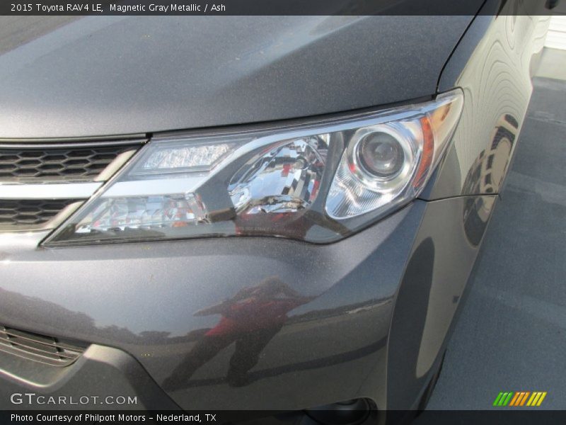 Magnetic Gray Metallic / Ash 2015 Toyota RAV4 LE