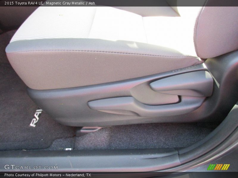 Magnetic Gray Metallic / Ash 2015 Toyota RAV4 LE