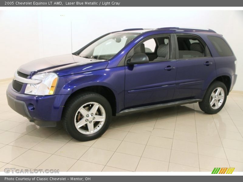 Front 3/4 View of 2005 Equinox LT AWD