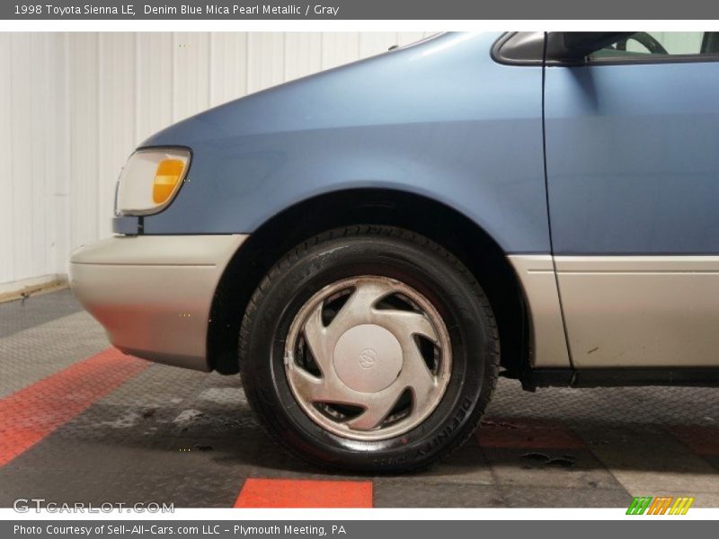 Denim Blue Mica Pearl Metallic / Gray 1998 Toyota Sienna LE