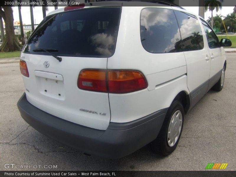 Super White / Gray 2000 Toyota Sienna LE