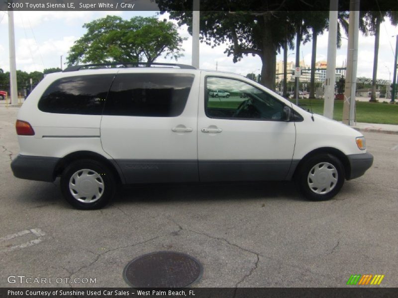 Super White / Gray 2000 Toyota Sienna LE