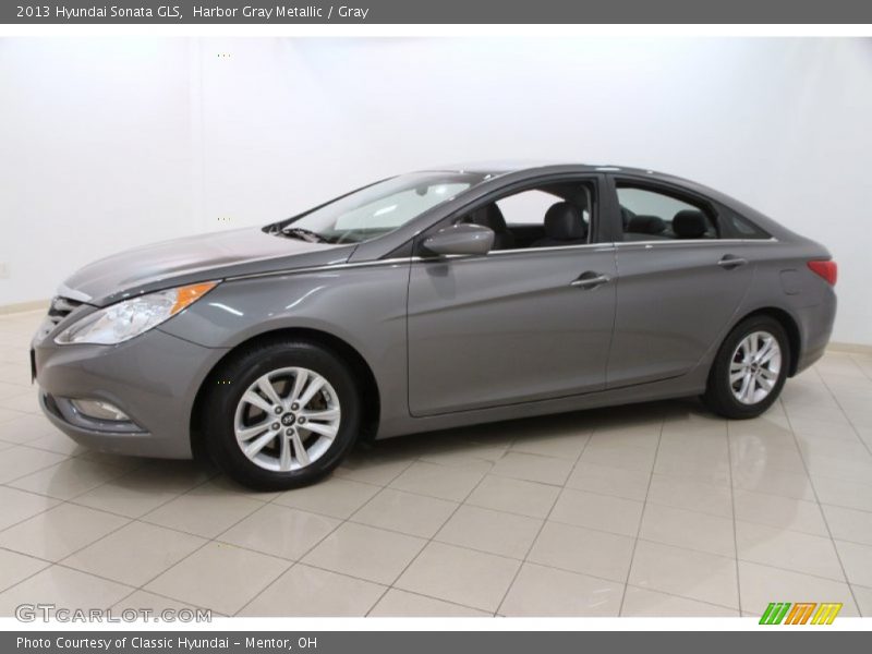 Front 3/4 View of 2013 Sonata GLS
