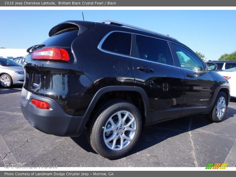 Brilliant Black Crystal Pearl / Black 2016 Jeep Cherokee Latitude