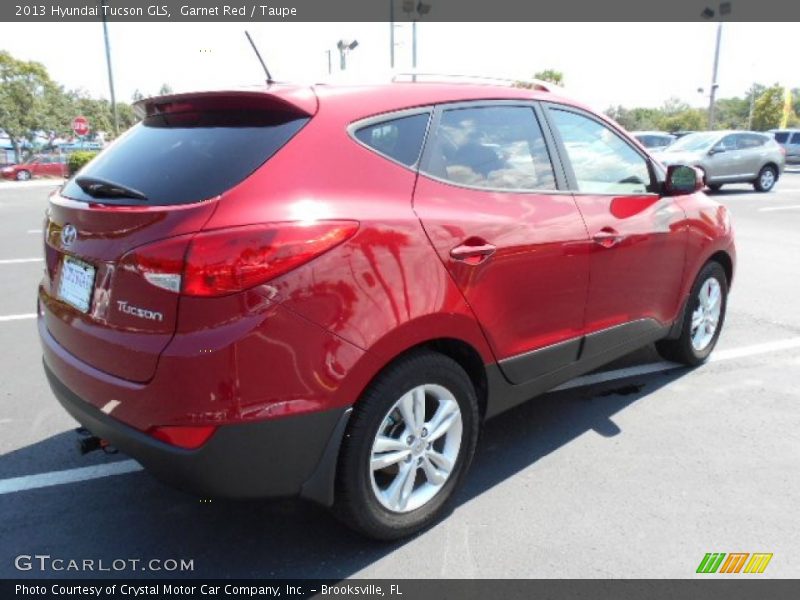 Garnet Red / Taupe 2013 Hyundai Tucson GLS