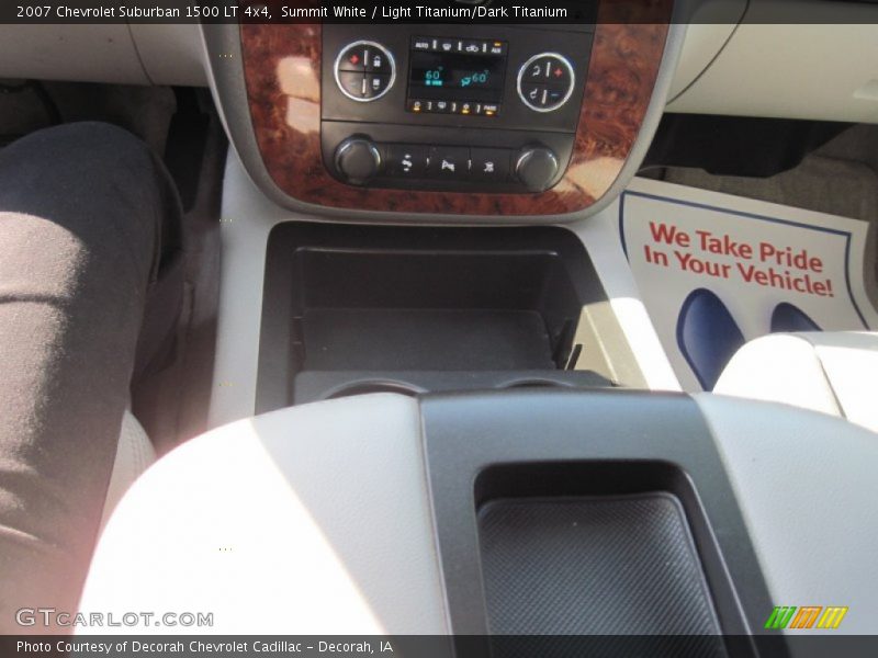 Summit White / Light Titanium/Dark Titanium 2007 Chevrolet Suburban 1500 LT 4x4