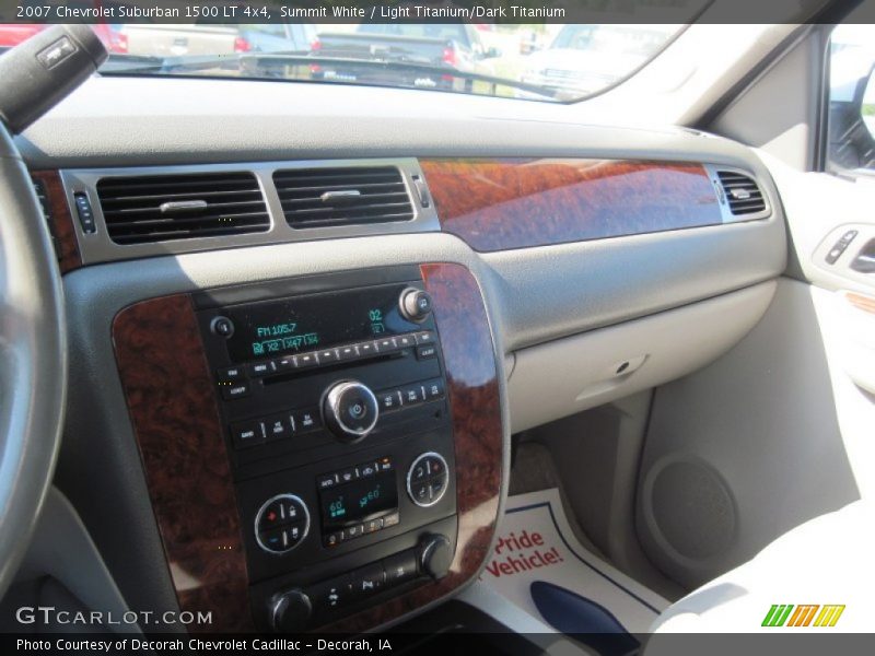 Summit White / Light Titanium/Dark Titanium 2007 Chevrolet Suburban 1500 LT 4x4