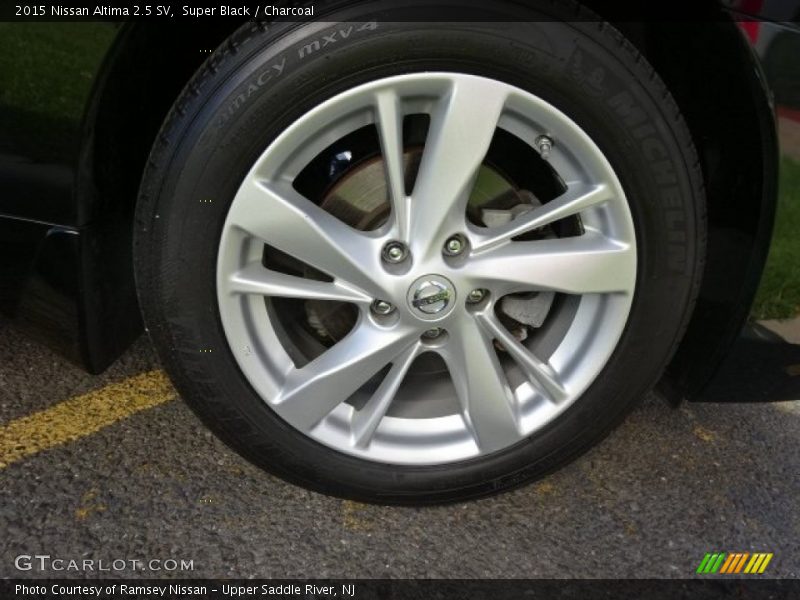 Super Black / Charcoal 2015 Nissan Altima 2.5 SV