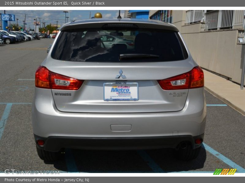 Quick Silver / Black 2015 Mitsubishi Outlander Sport ES