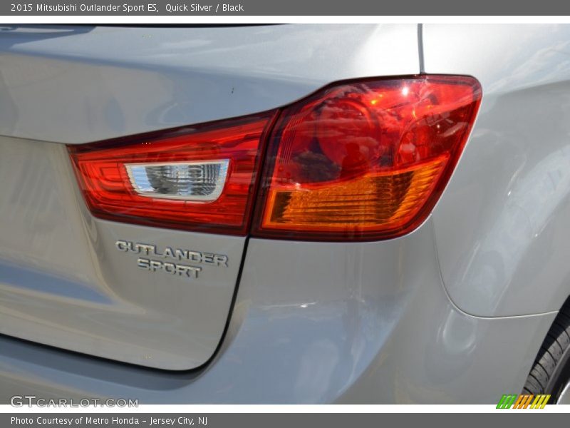 Quick Silver / Black 2015 Mitsubishi Outlander Sport ES