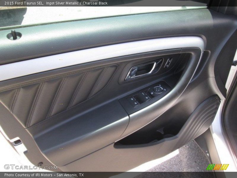 Ingot Silver Metallic / Charcoal Black 2015 Ford Taurus SEL