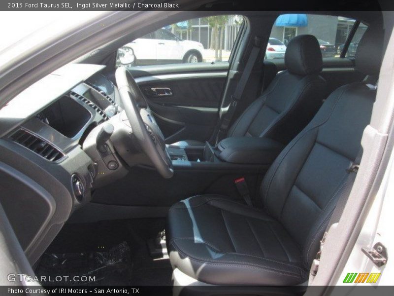 Ingot Silver Metallic / Charcoal Black 2015 Ford Taurus SEL