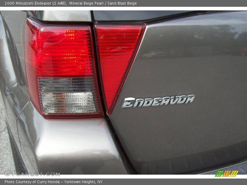 Mineral Beige Pearl / Sand Blast Beige 2006 Mitsubishi Endeavor LS AWD