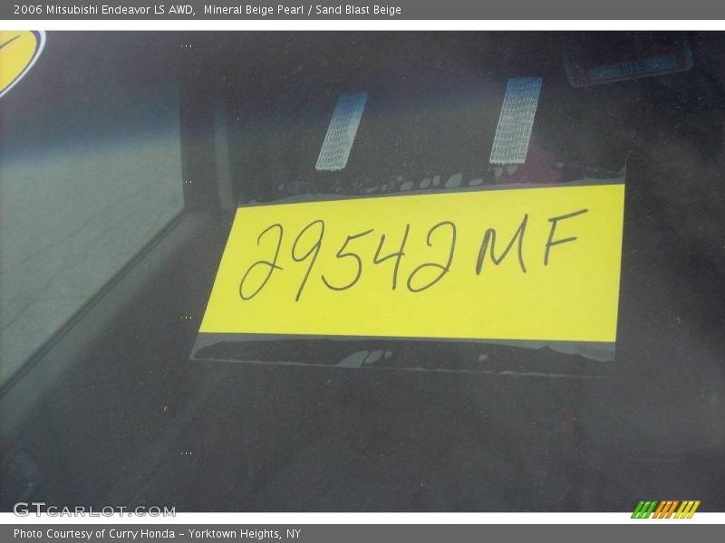 Mineral Beige Pearl / Sand Blast Beige 2006 Mitsubishi Endeavor LS AWD