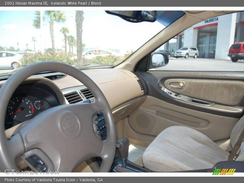 Icelandic White Pearl / Blond 2001 Nissan Maxima SE