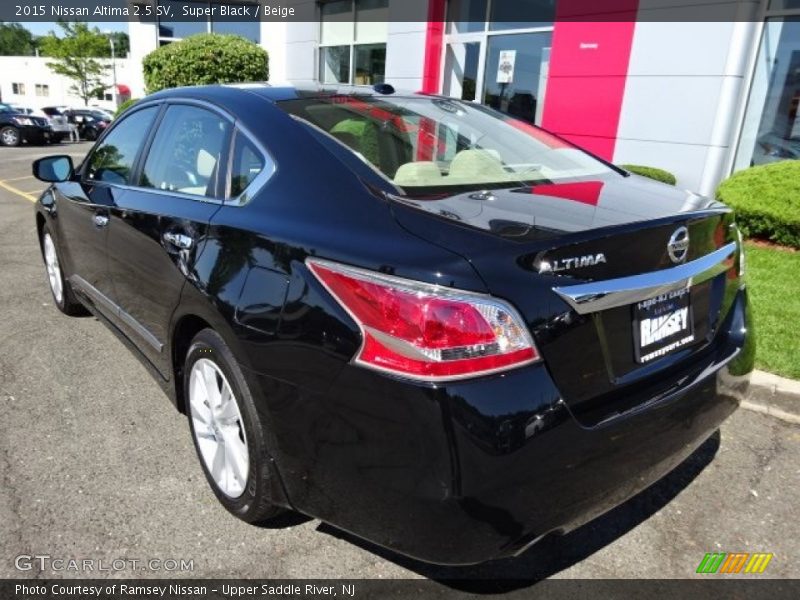 Super Black / Beige 2015 Nissan Altima 2.5 SV