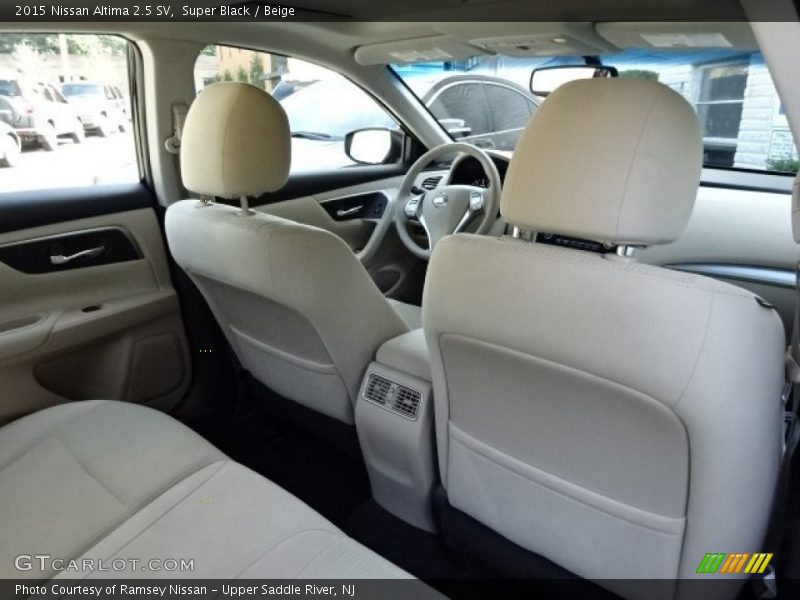 Super Black / Beige 2015 Nissan Altima 2.5 SV