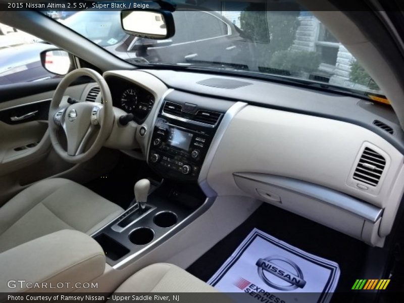Super Black / Beige 2015 Nissan Altima 2.5 SV