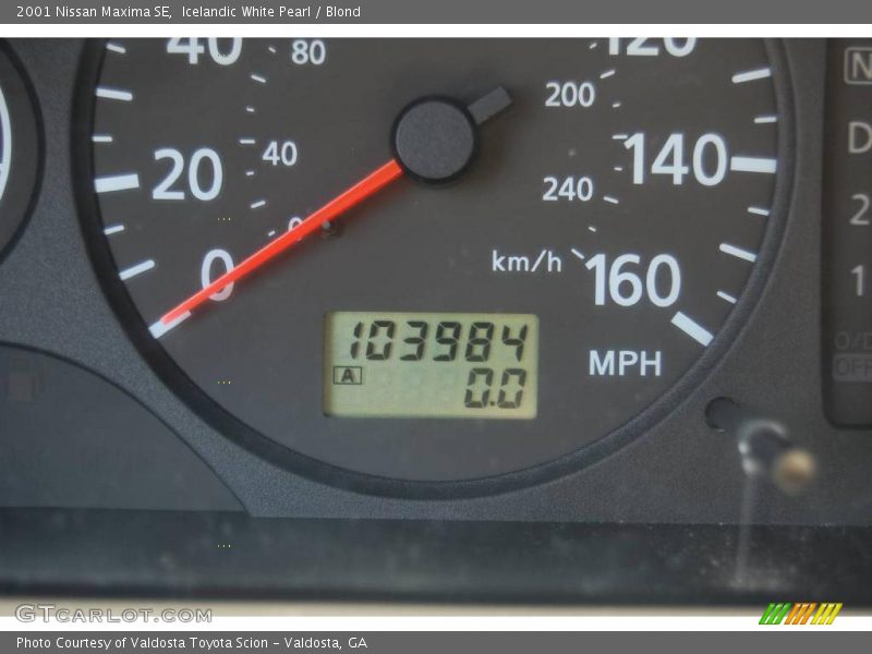 Icelandic White Pearl / Blond 2001 Nissan Maxima SE