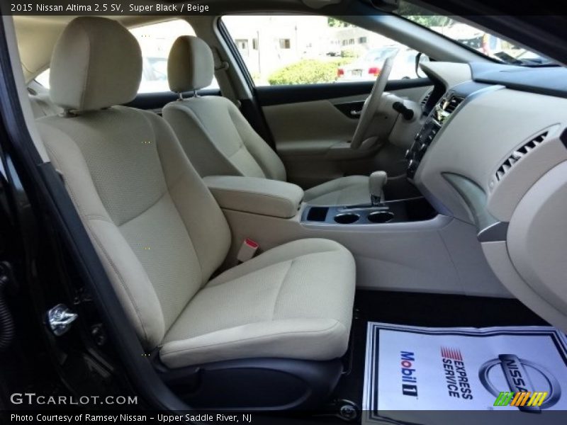 Super Black / Beige 2015 Nissan Altima 2.5 SV