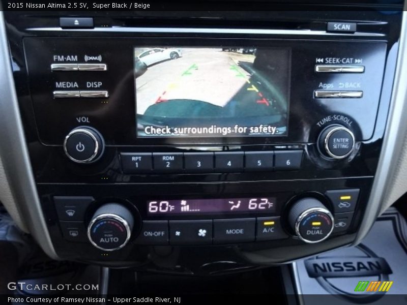 Super Black / Beige 2015 Nissan Altima 2.5 SV
