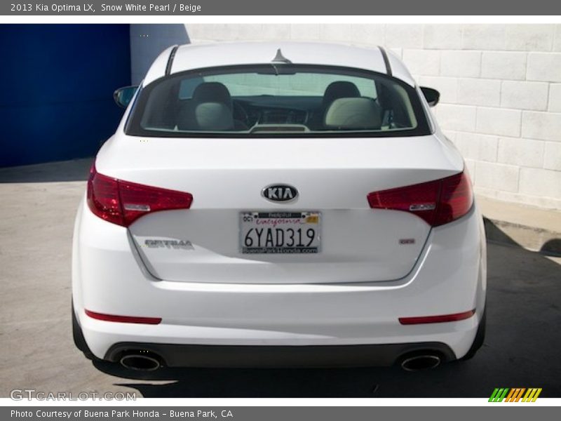 Snow White Pearl / Beige 2013 Kia Optima LX