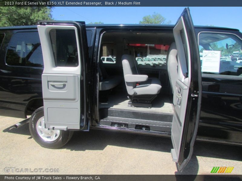 Black / Medium Flint 2013 Ford E Series Van E350 XLT Extended Passenger