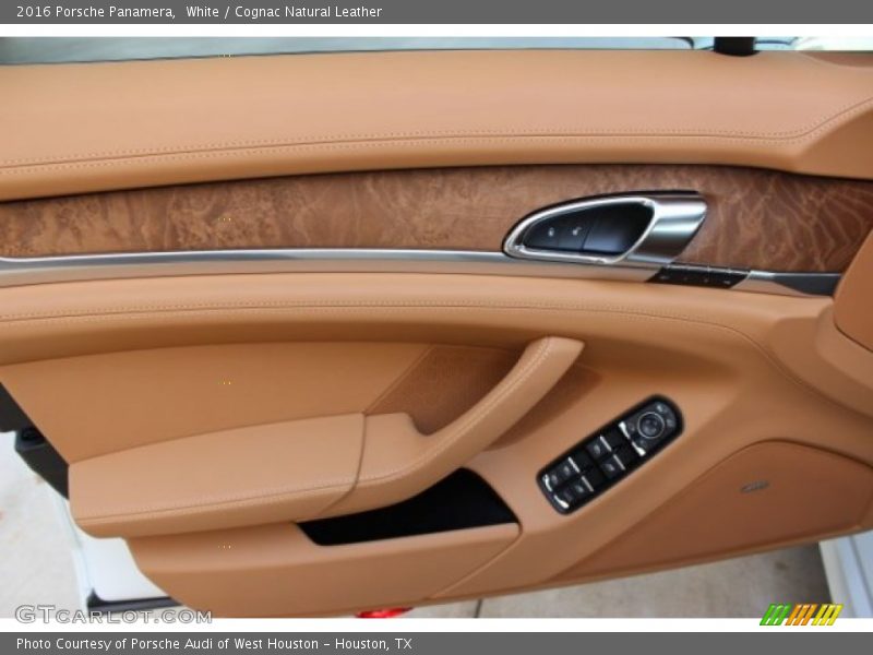 Door Panel of 2016 Panamera 