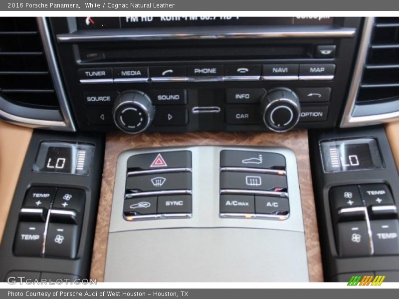 Controls of 2016 Panamera 