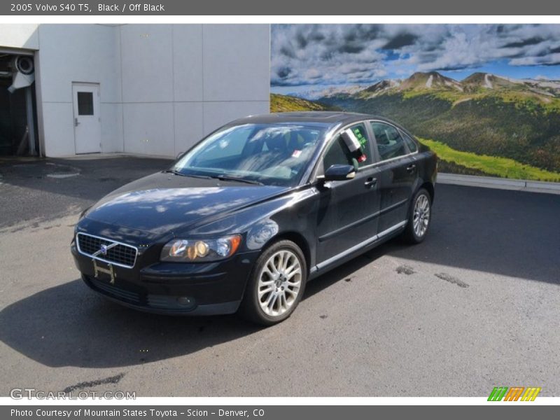 Black / Off Black 2005 Volvo S40 T5