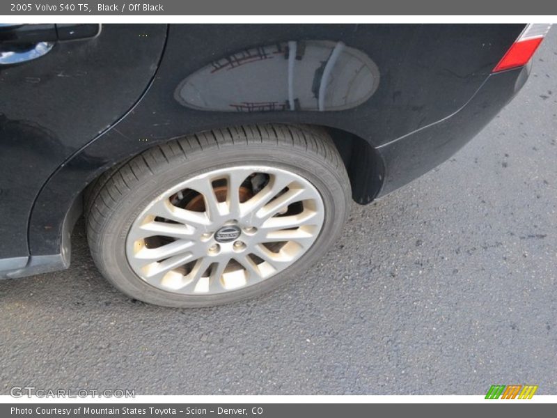 Black / Off Black 2005 Volvo S40 T5