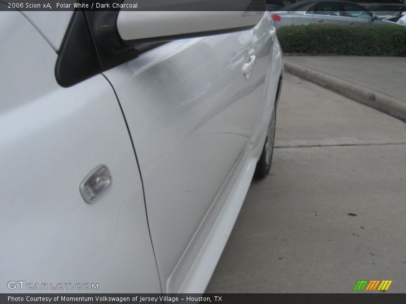 Polar White / Dark Charcoal 2006 Scion xA