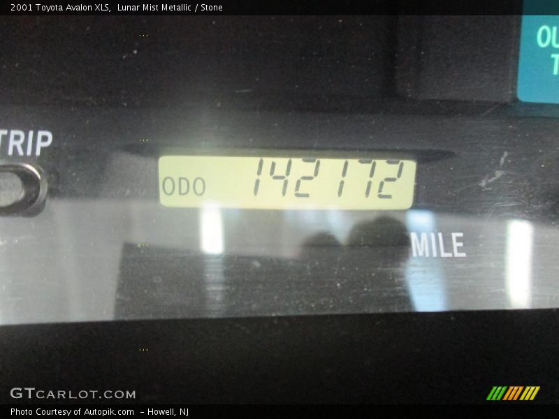 Lunar Mist Metallic / Stone 2001 Toyota Avalon XLS