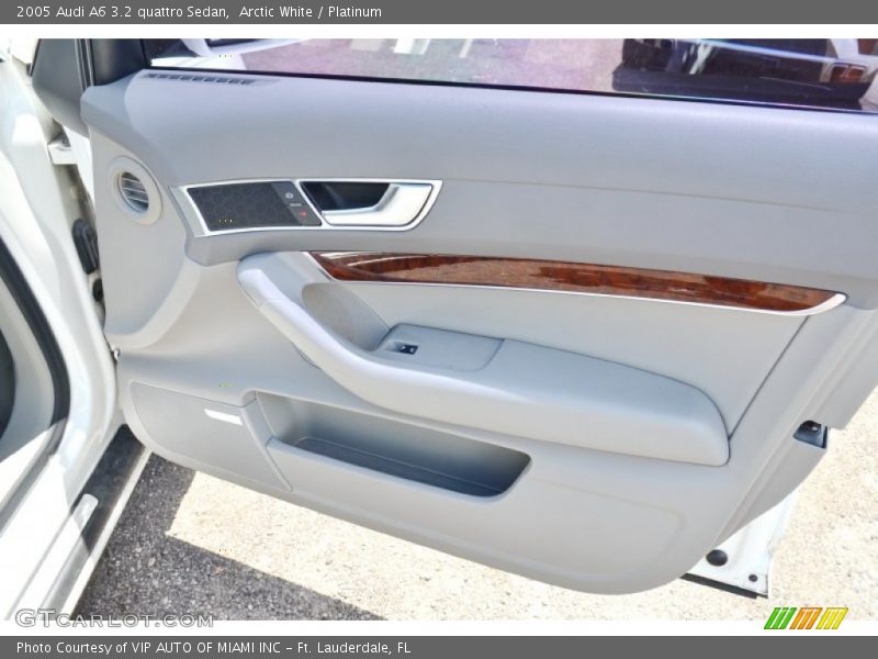 Arctic White / Platinum 2005 Audi A6 3.2 quattro Sedan