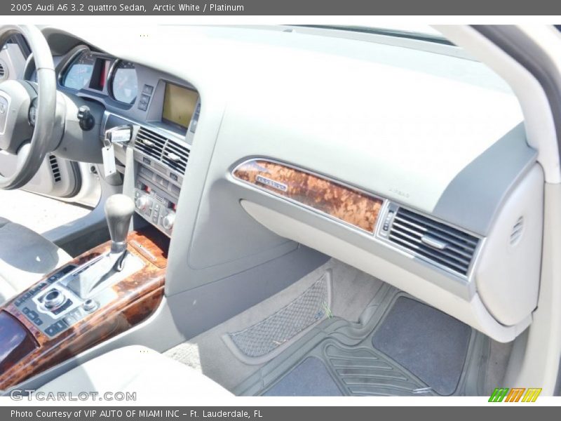 Arctic White / Platinum 2005 Audi A6 3.2 quattro Sedan