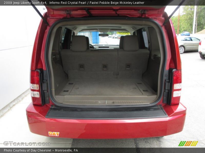 Inferno Red Crystal Pearl / Pastel Pebble Beige Mckinley Leather 2009 Jeep Liberty Sport 4x4