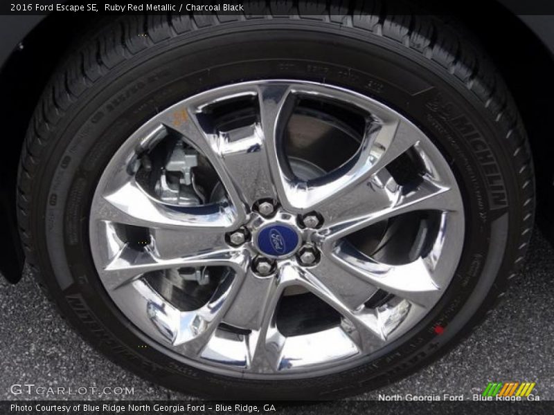 Ruby Red Metallic / Charcoal Black 2016 Ford Escape SE