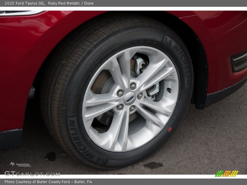Ruby Red Metallic / Dune 2015 Ford Taurus SEL