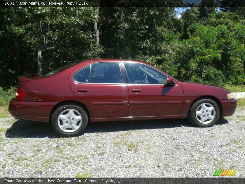 Nouveau Ruby / Dusk 2001 Nissan Altima XE
