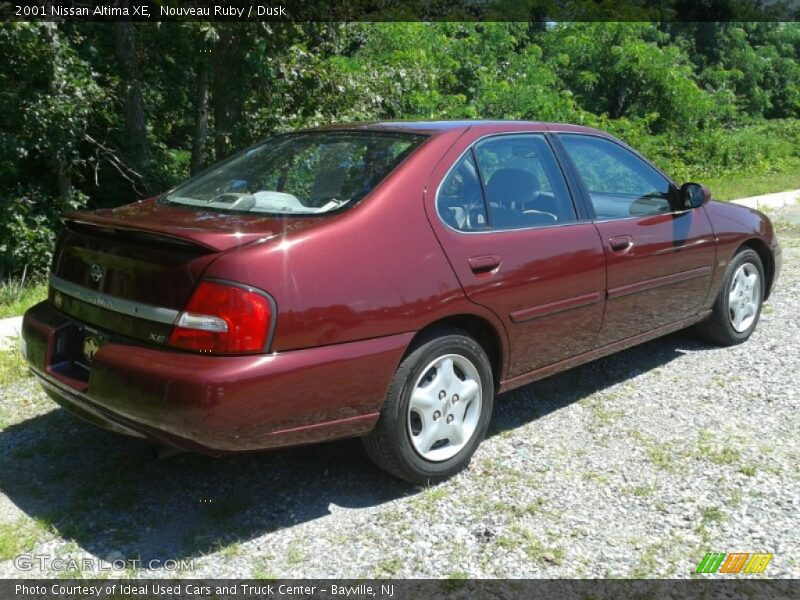 Nouveau Ruby / Dusk 2001 Nissan Altima XE