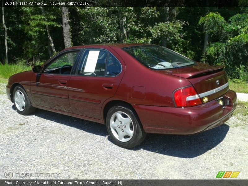 Nouveau Ruby / Dusk 2001 Nissan Altima XE