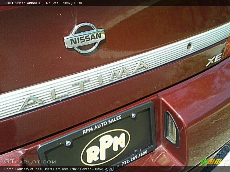 Nouveau Ruby / Dusk 2001 Nissan Altima XE