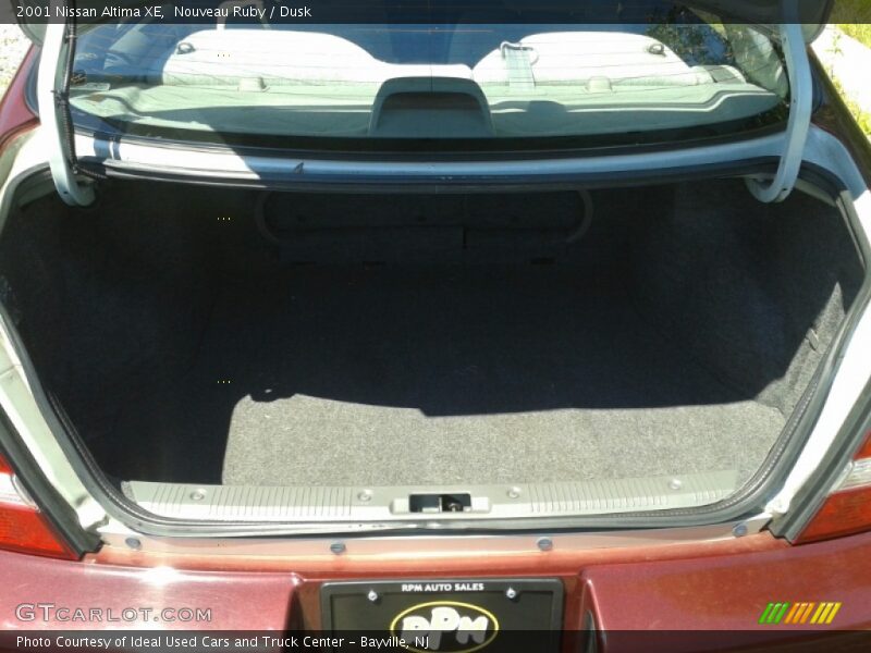 Nouveau Ruby / Dusk 2001 Nissan Altima XE