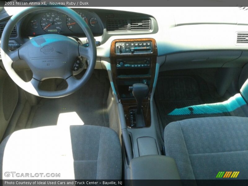 Nouveau Ruby / Dusk 2001 Nissan Altima XE